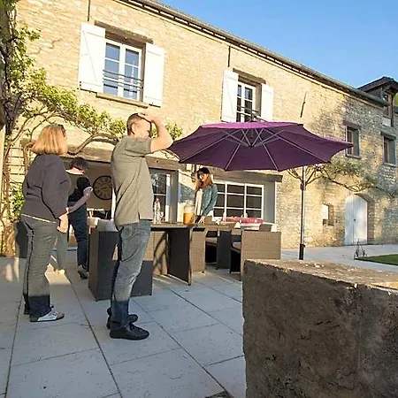 Le Clos De Chaussy Hotel