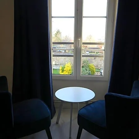 Hotell Le Clos De Chaussy 3*